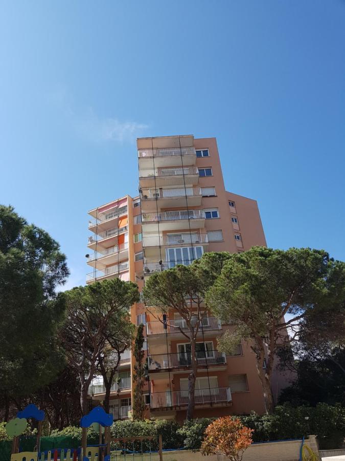 Apartamento Apartamento en el torre de S`Abanell Blanes Exterior foto